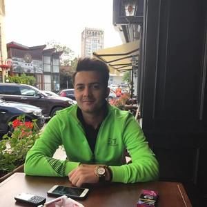 Meet your Posher, Michael